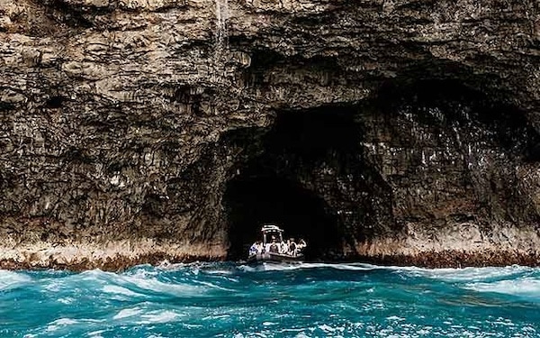 Na Pali Raft Cave Patrol feature image